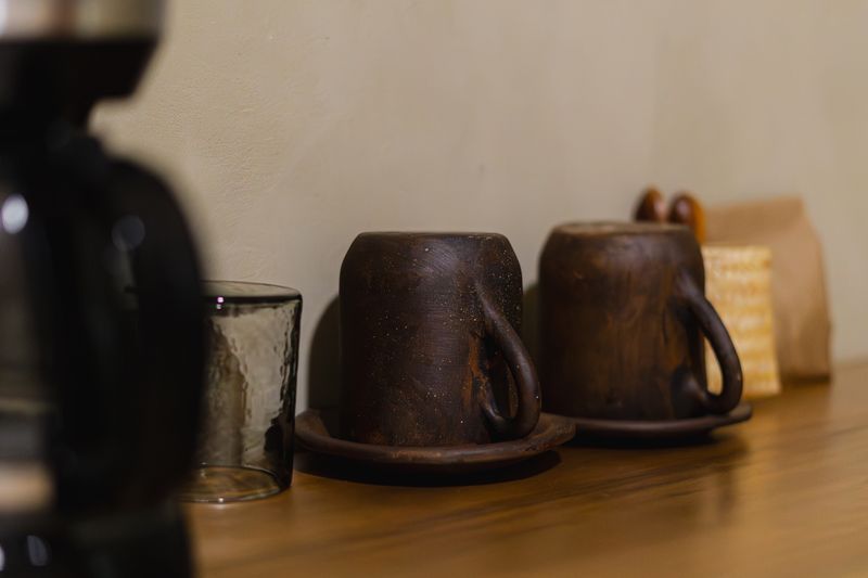 Decoración artesanal en habitación de Casa Nativa