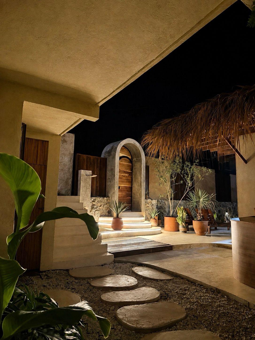 Casa Nativa de noche